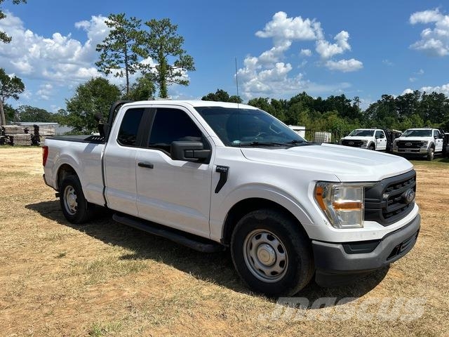 Ford F-150 شاحنات خفيفة/مفصلية الجوانب