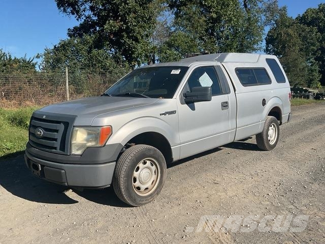 Ford F-150 XL شاحنات خفيفة/مفصلية الجوانب