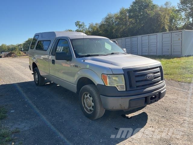 Ford F-150 XL شاحنات خفيفة/مفصلية الجوانب