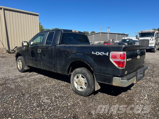 Ford F-150 XLT 皮卡.傳統半斗卡車/側卸板
