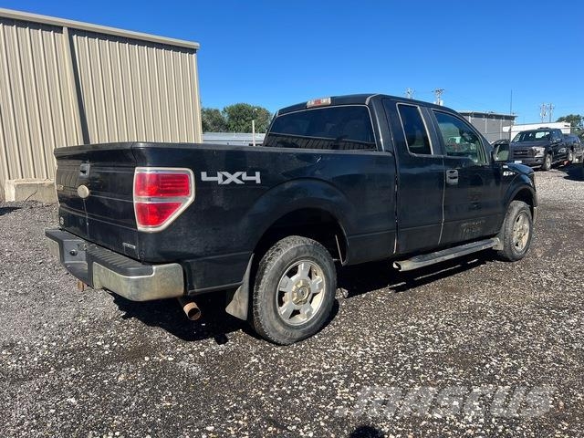 Ford F-150 XLT 皮卡.傳統半斗卡車/側卸板