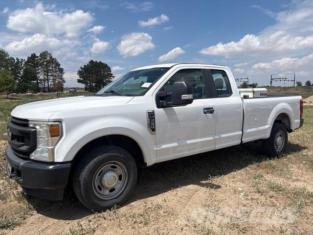 Ford F-250 Pick-upy / Pojazdy z otwieranymi burtami