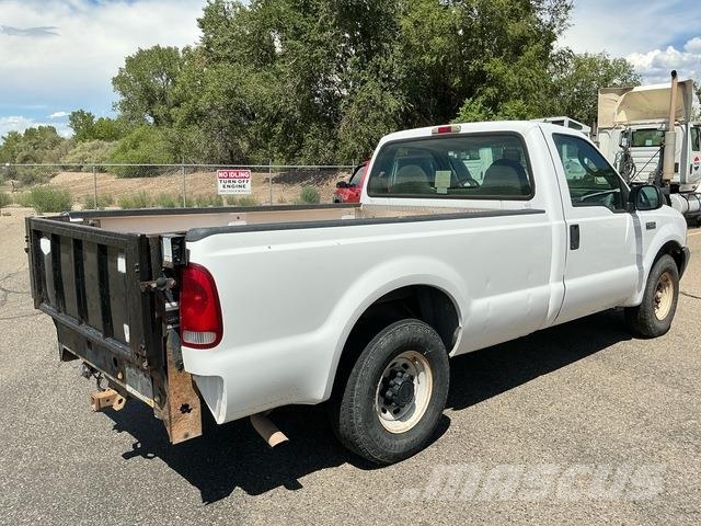 Ford F-250 Bestelwagens met open laadbak