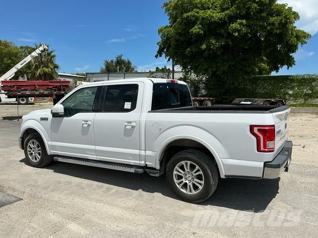 Ford F-250 Utilitaire benne