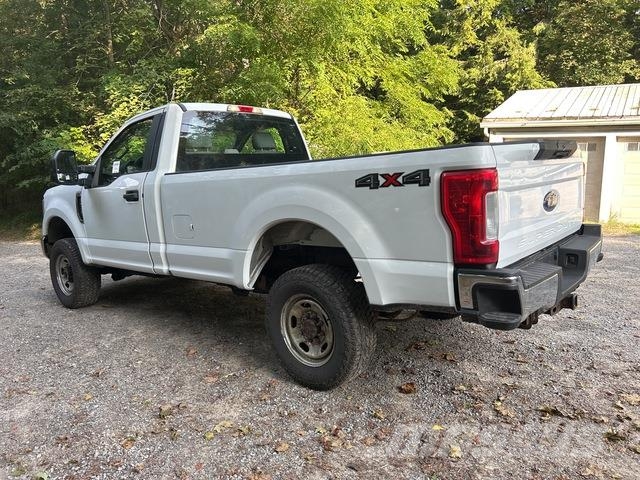 Ford F-250 Lava-autot