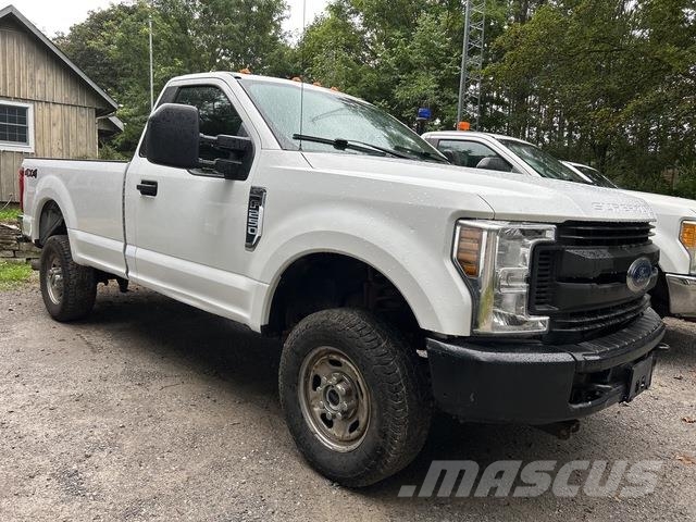 Ford F-250 Pick up/Dropside