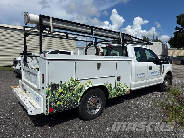Ford F-250 Caja abierta/laterales abatibles
