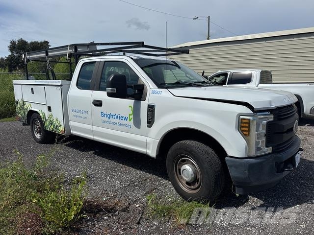 Ford F-250 Caja abierta/laterales abatibles