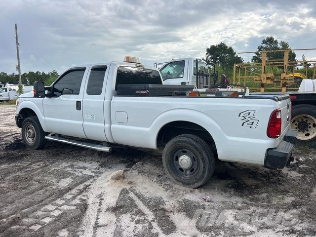Ford F-250 Pickup/Pritschenwagen