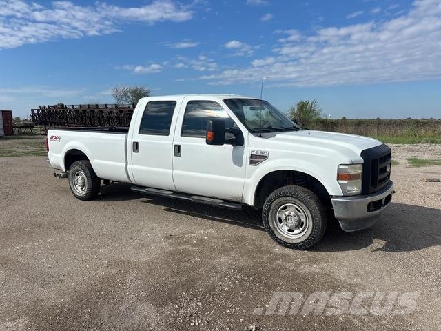 Ford F-250 皮卡.傳統半斗卡車/側卸板