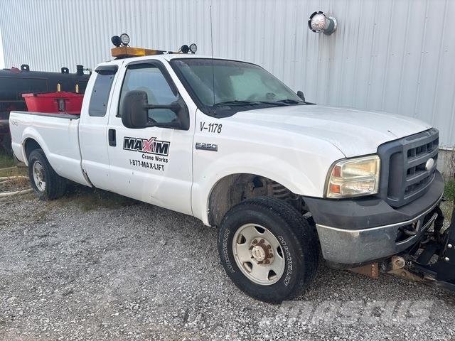 Ford F-250 Pickup/Pritschenwagen