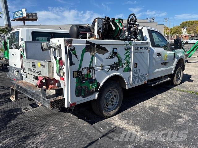 Ford F-250 都市/通用型車輛