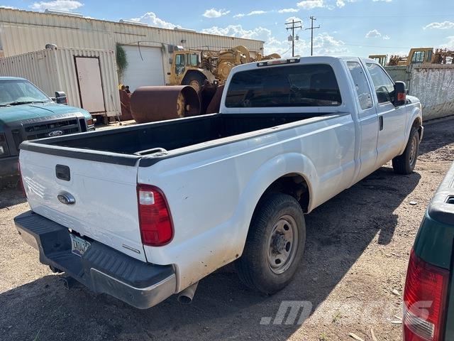 Ford F-250 Pik up kamioni