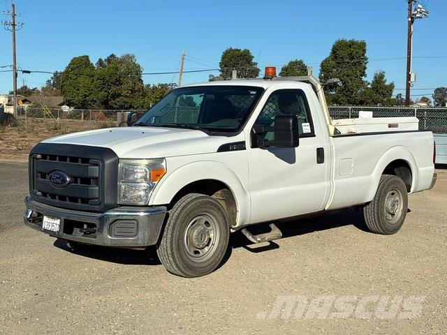 Ford F-250 Nakladacia/sklápacia bočnica