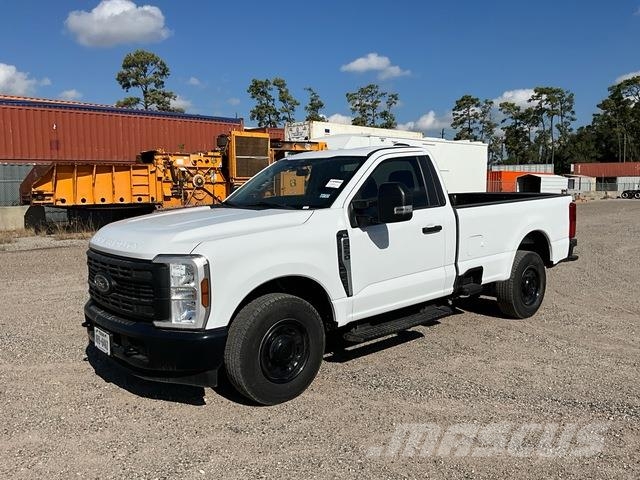 Ford F-250 Caja abierta/laterales abatibles