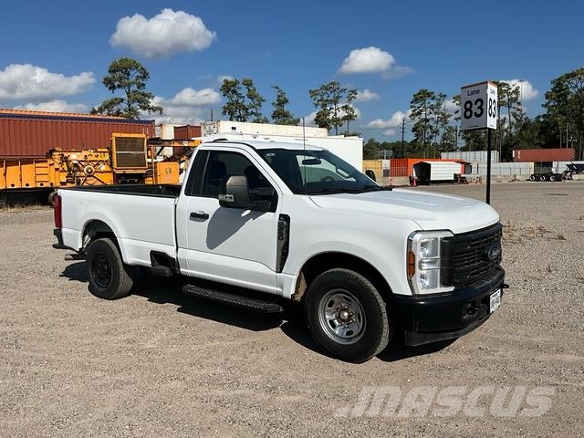 Ford F-250 Caja abierta/laterales abatibles
