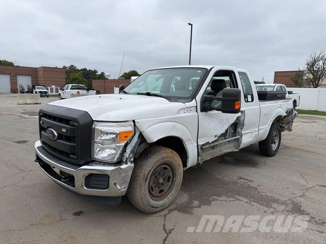 Ford F-250 Nakladacia/sklápacia bočnica
