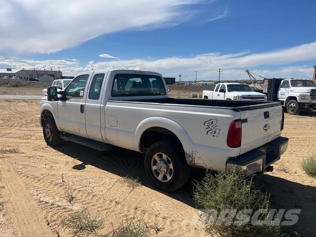 Ford F-250 皮卡.傳統半斗卡車/側卸板