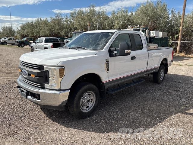 Ford F-250 4x4 Pick up/Dropside