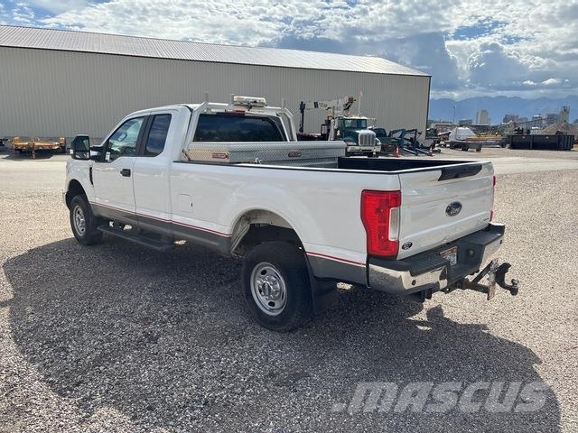 Ford F-250 4x4 Pick up/Dropside