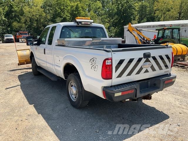 Ford F-250 Super Duty XL Schneeschilde und -pflüge