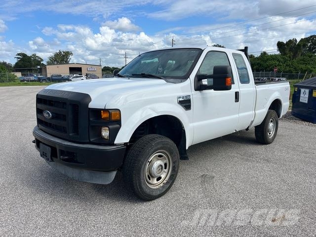 Ford F-250XL شاحنات خفيفة/مفصلية الجوانب
