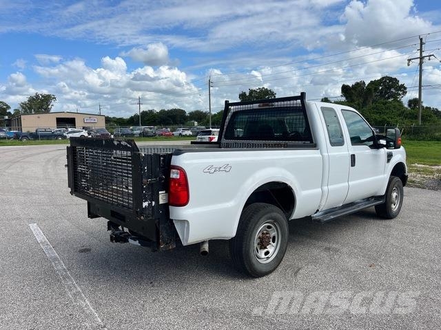 Ford F-250XL شاحنات خفيفة/مفصلية الجوانب