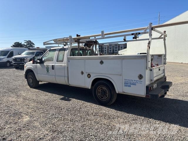 Ford F-350 Бортовые фургоны