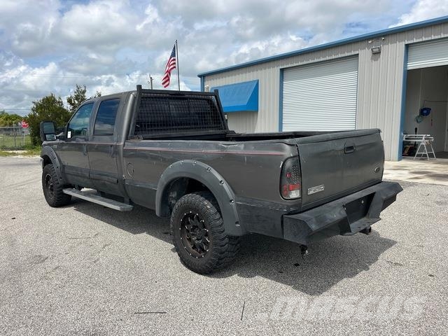 Ford F-350 Vieglais kravas automobilis/izkraušana no sāniem