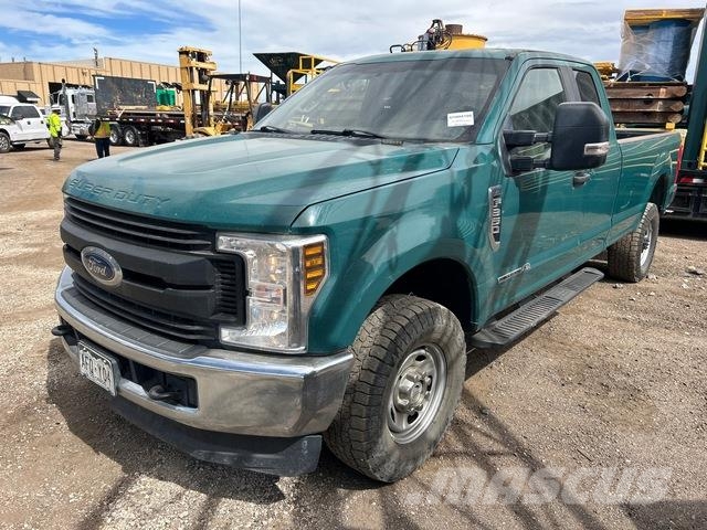 Ford F-350 Nakladacia/sklápacia bočnica