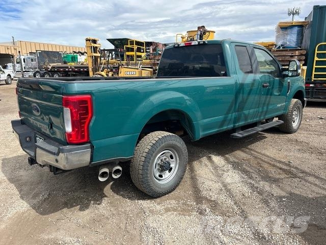 Ford F-350 Nakladacia/sklápacia bočnica