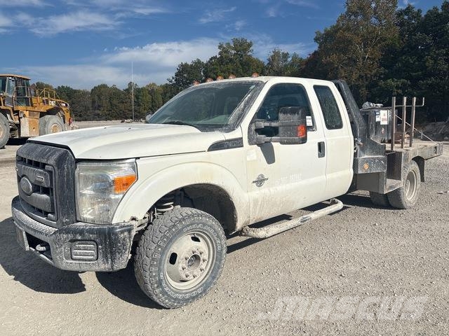 Ford F-350 Tovornjaki s kesonom/platojem