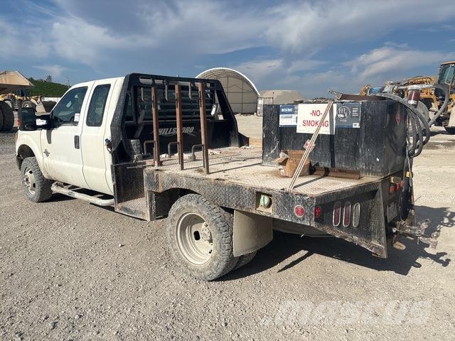 Ford F-350 Tovornjaki s kesonom/platojem