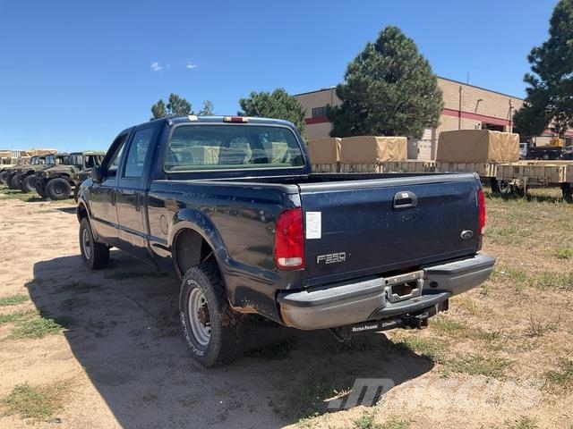 Ford F-350 Super Duty XL Vieglais kravas automobilis/izkraušana no sāniem
