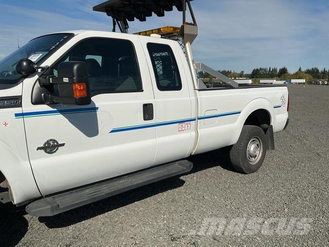 Ford F-350 Super Duty XL Пікапи / Бічне розвантаження