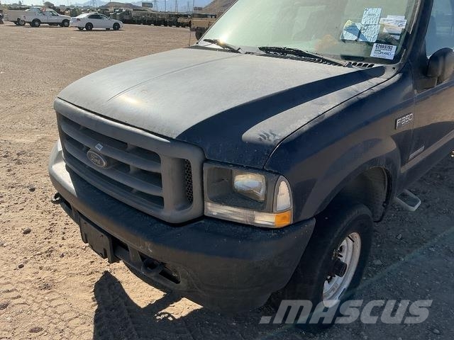 Ford F-350 XL Super Duty Pick-upy / Pojazdy z otwieranymi burtami