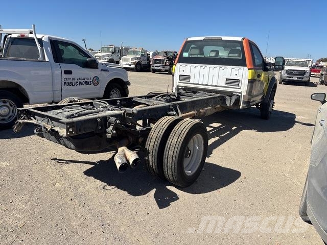 Ford F-450 Cabins and interior