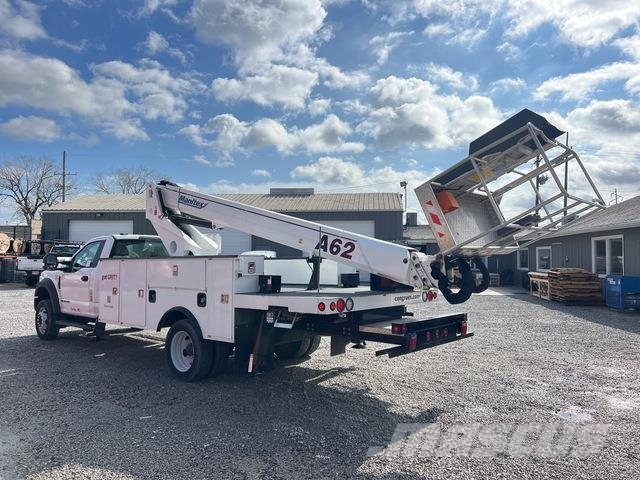 Ford F-550 المنصات الهوائية المثبتة على شاحنة