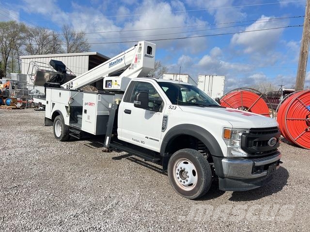 Ford F-550 المنصات الهوائية المثبتة على شاحنة