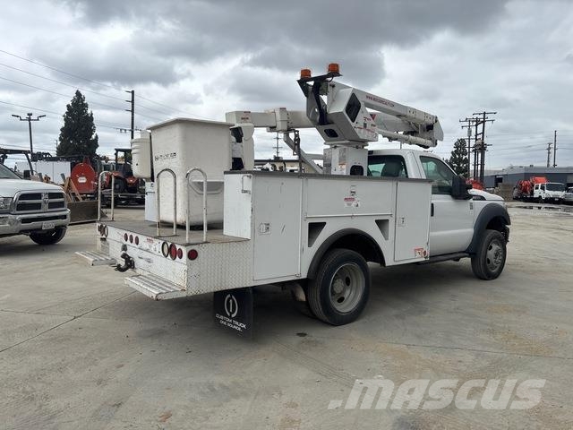 Ford F-550 Plataformas sobre camión