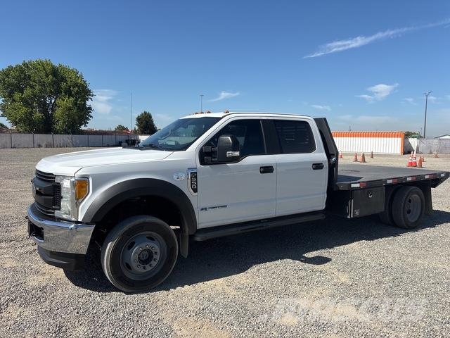 Ford F-550 Φορτηγά Kαρότσα με ανοιγόμενα πλαϊνά