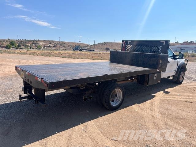 Ford F-550 Madelautod