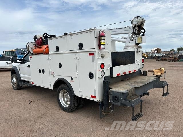 Ford F-550 مركبات الأغراض العامة