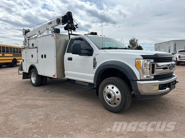 Ford F-550 مركبات الأغراض العامة