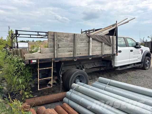 Ford F-550 Platformas/izkraušana no sāniem