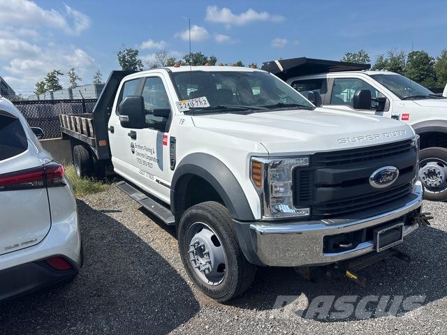 Ford F-550 Flatbed / Dropside trucks