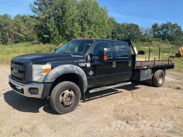 Ford F-550 Flatbed / Dropside trucks