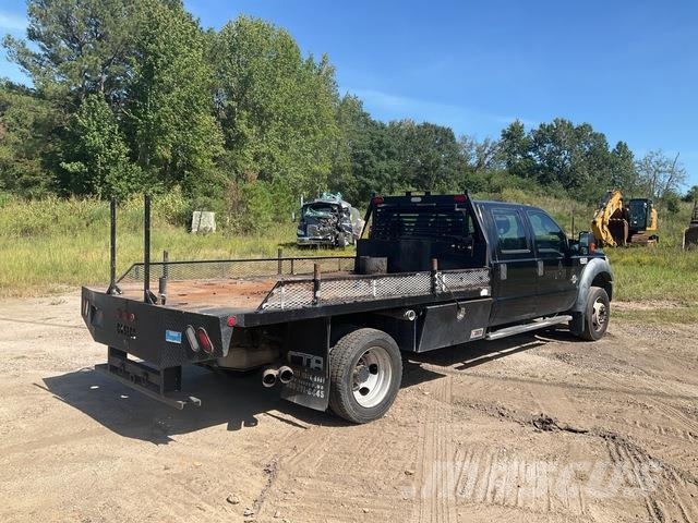 Ford F-550 Flatbed / Dropside trucks