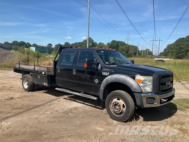 Ford F-550 Flatbed / Dropside trucks