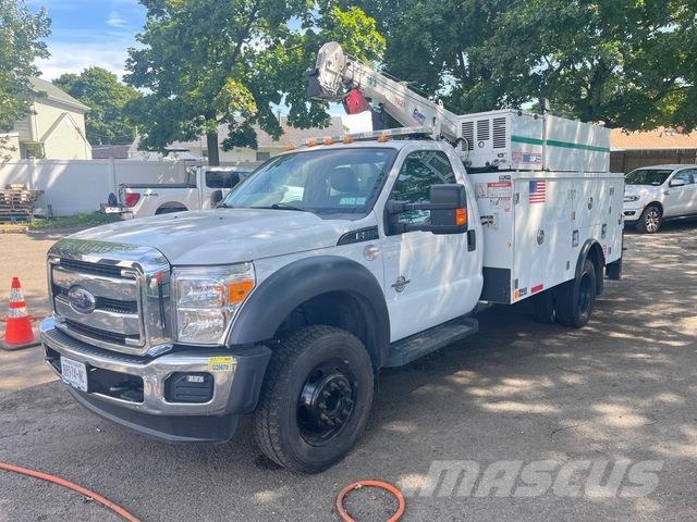 Ford F-550 مركبات الأغراض العامة